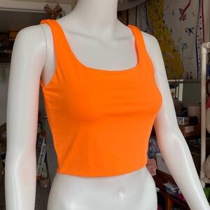 Amazon cropped tank top size small
